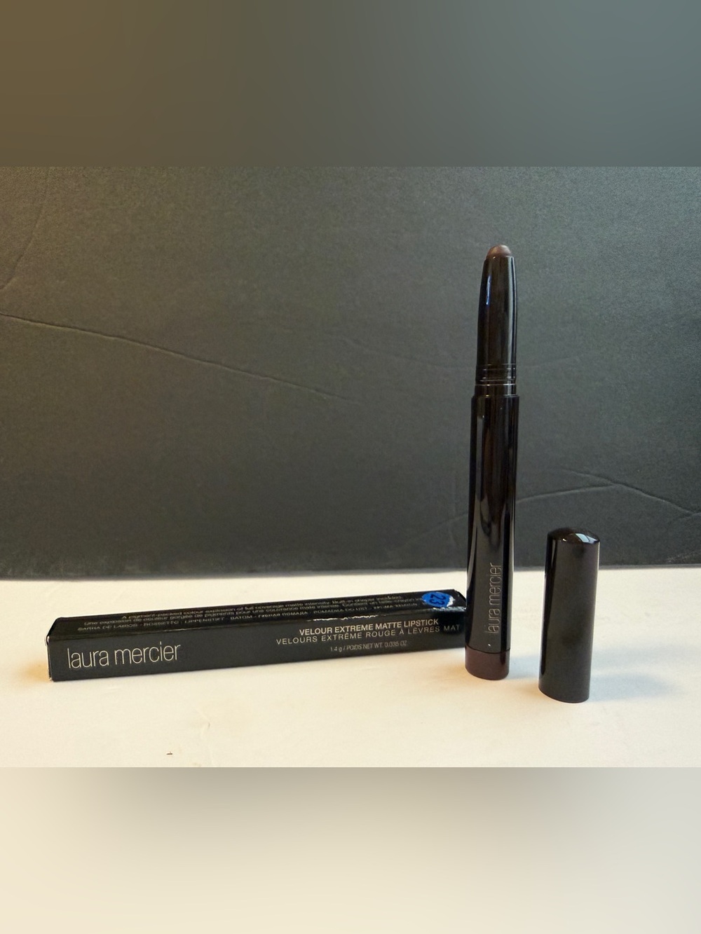 Laura Mercier Velour Extreme Matte Lipstick DARE 1g 0.035 oz With Box
